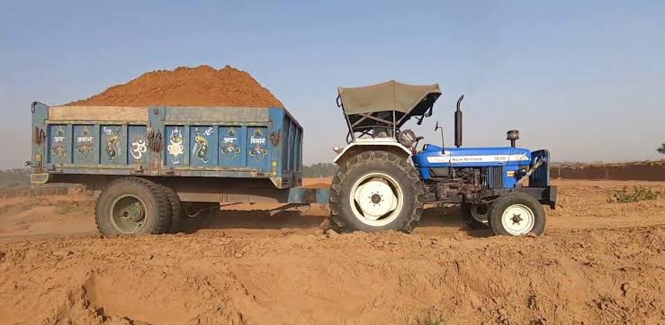 Sand transport on tractor